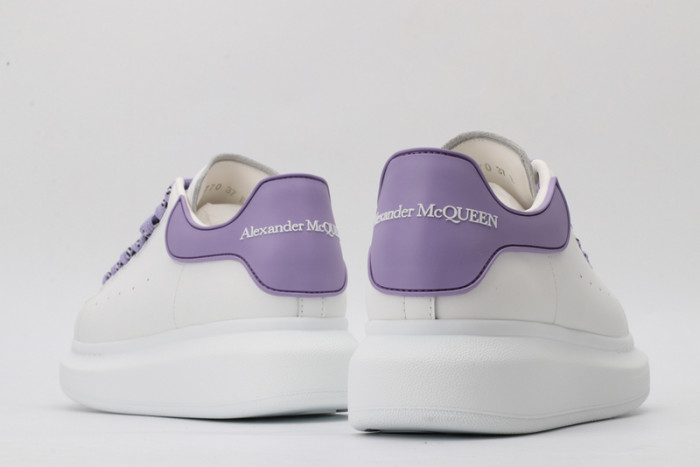 alex mcqu sneakers
