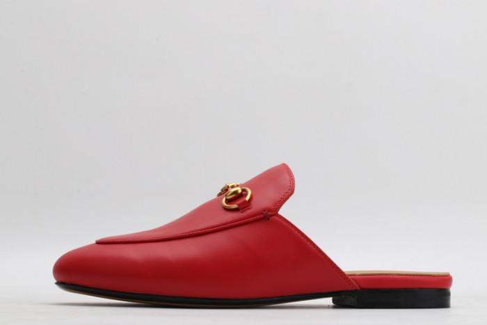 guc loafer