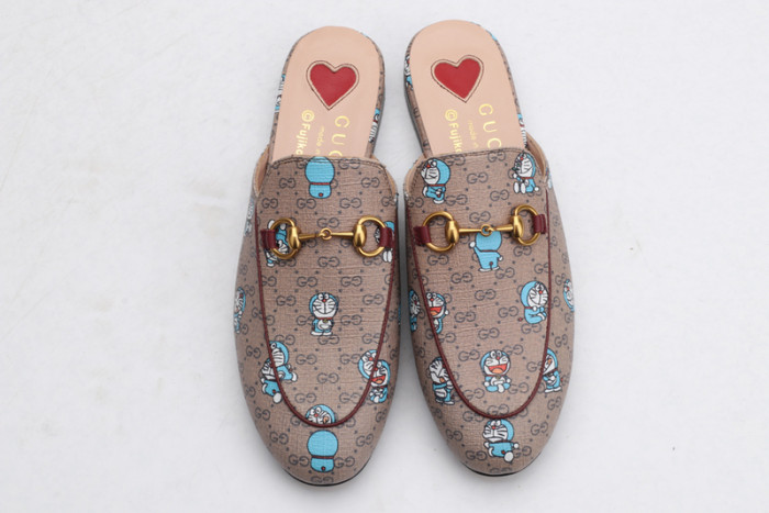 guc loafer