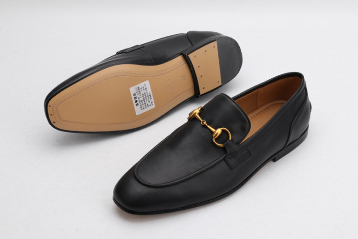 guc loafer