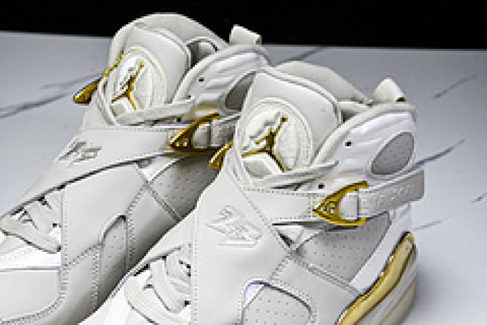 Jordan 8 Retro Champagne 832821-030