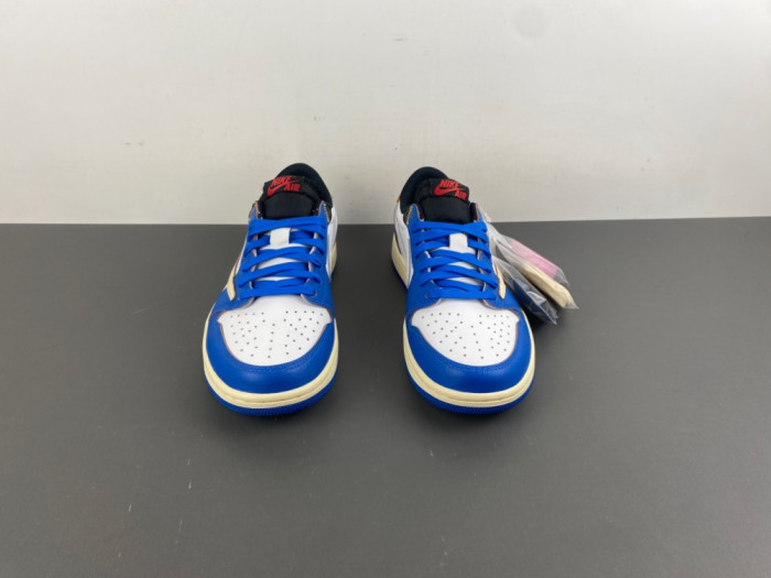 Travis Scott x Air Jordan 1 Low OG DM7866-1111