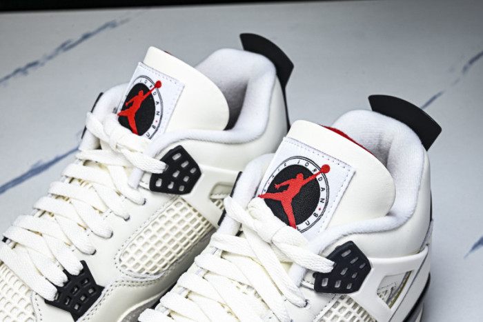 Air Jordan 4“Flight Club” IM4002-100