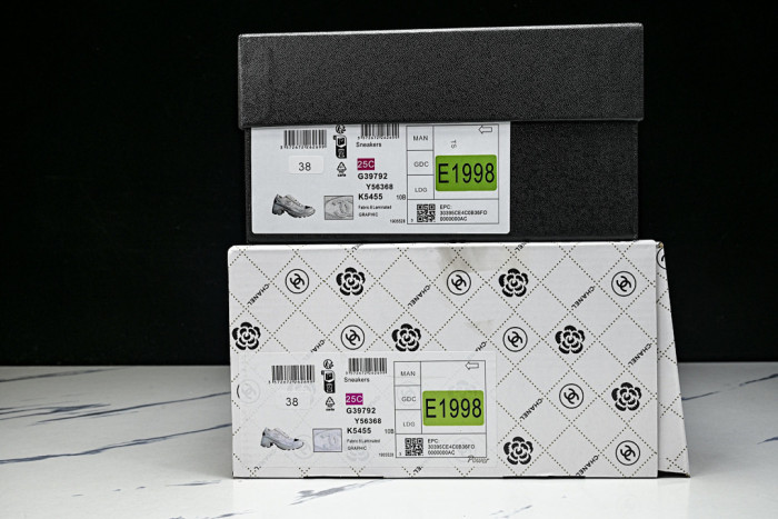 CN LOW TOP TRAINER CC SNEAKERS 21010932