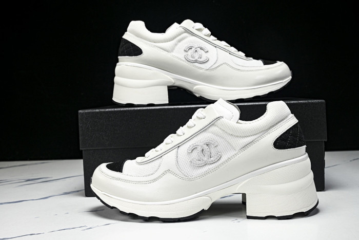 CN LOW TOP TRAINER CC SNEAKERS 21010932