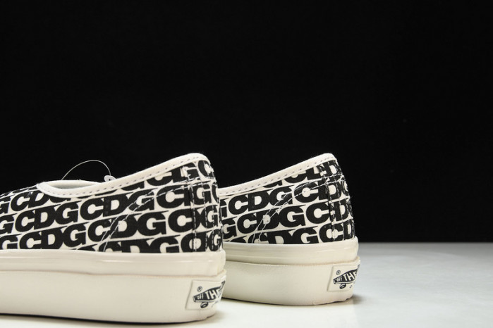 comme des garcons x authentic 