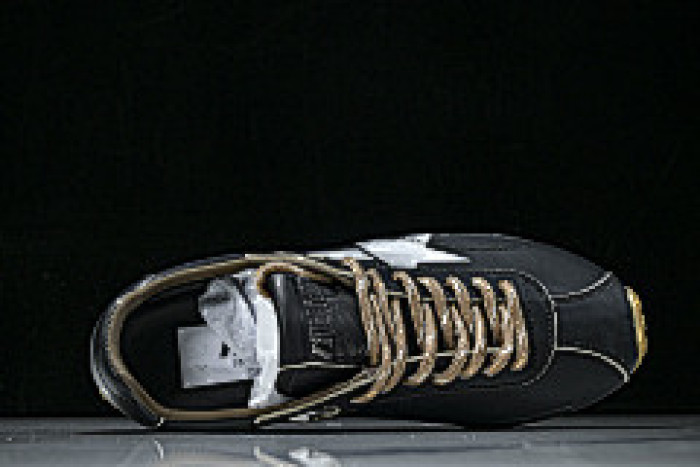 GGDB SNEAKERS 120250