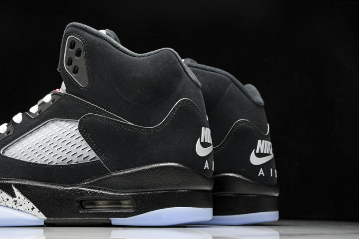Air Jordan 5 “Black Metallic Reimagined” HF3975-001