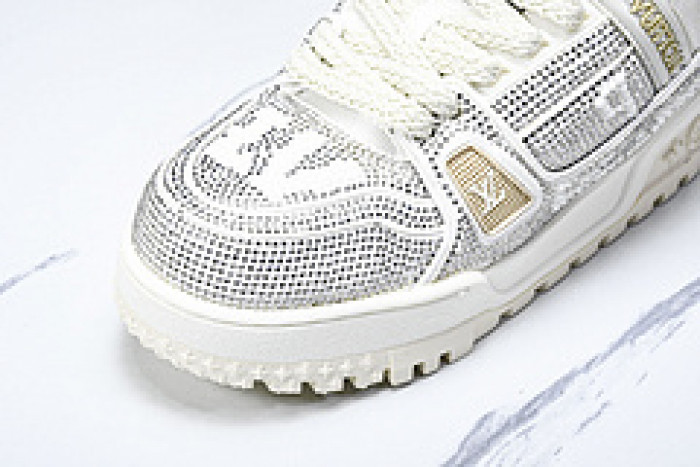 LOVT SNEAKER lv-202