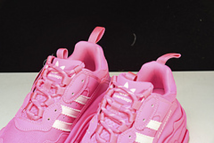 bl triple s trainers sneakers bts-14