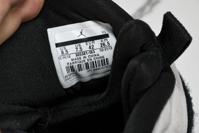 jordan 8 retro bugs bunny 305381-103