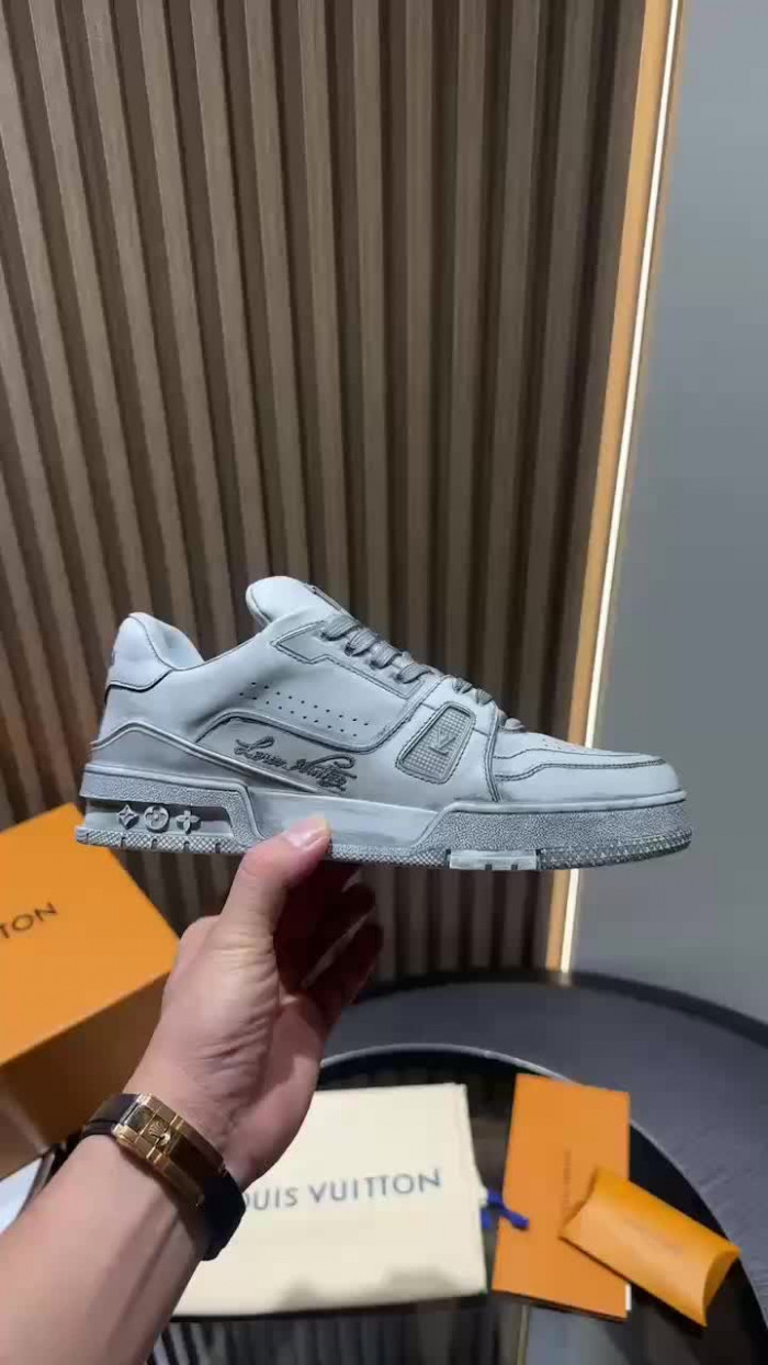 LOVT SNEAKER lv-251