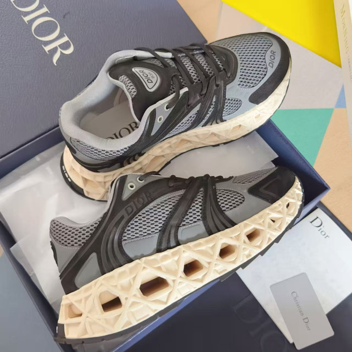 DR B35 LOW-TOP SNEAKERS DR-177