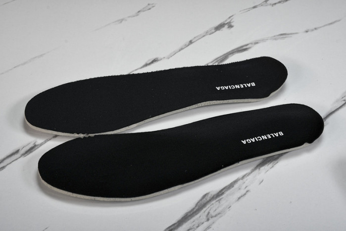 bl track trainers sneakers 779066-w3rbxp-0213