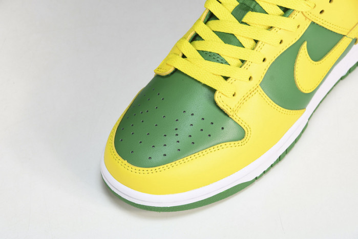 nike dunk low “reverse brazil” dv0833-300