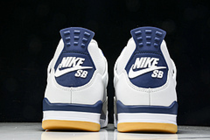 Nike SB x Air Jordan 4 “Navy” DR5415-100