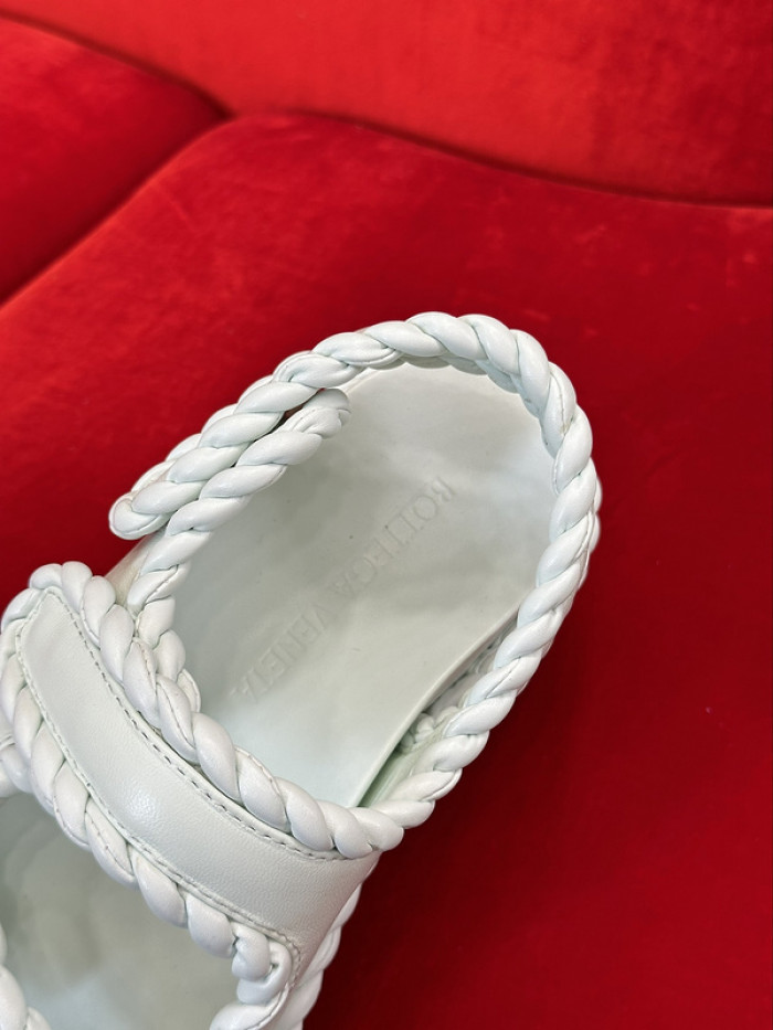 BOTEGA V SLIDES BVS-02