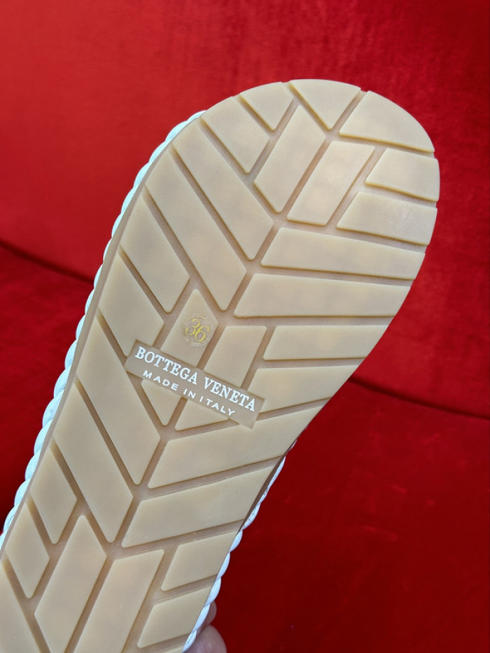 BOTEGA V SLIDES BVS-05