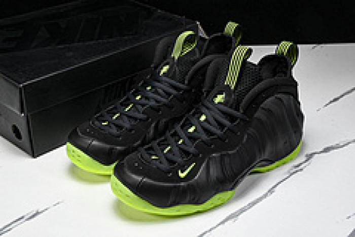 Nike Air Foamposite One Black Volt (CAN GLOW ) HF2902-001