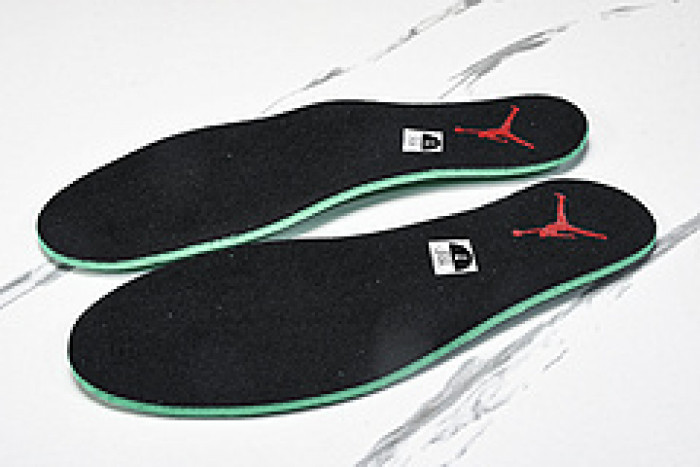 Air Jordan 4 RM “Gorge Green” FQ7939-003