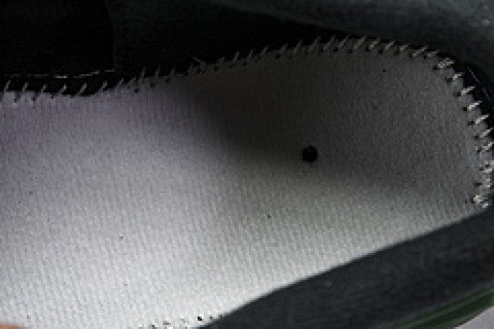 Air Jordan 4 RM “Gorge Green” FQ7939-003