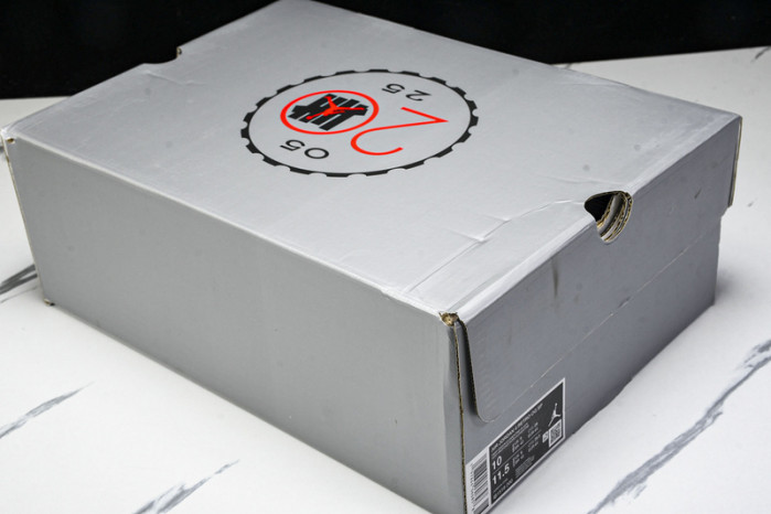 （2025）UNDEFEATED x Air Jordan 4 OG IB1519-200