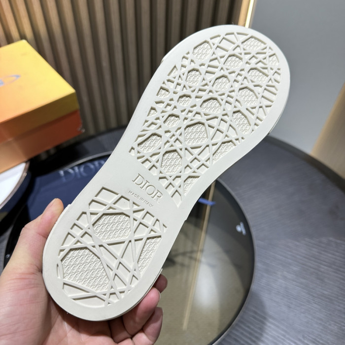 DR B33 LOW-TOP SNEAKERS DR-98