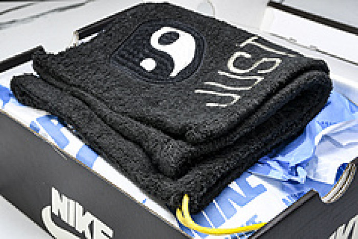 Cactus Plant Flea Market x Nike Air Force 1 Low (2024) FQ7069-100