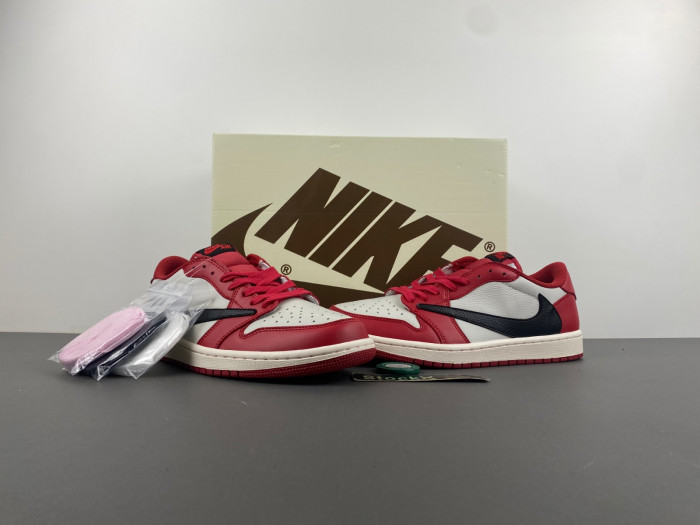 Travis Scott x Air Jordan 1 DZ4137-7001