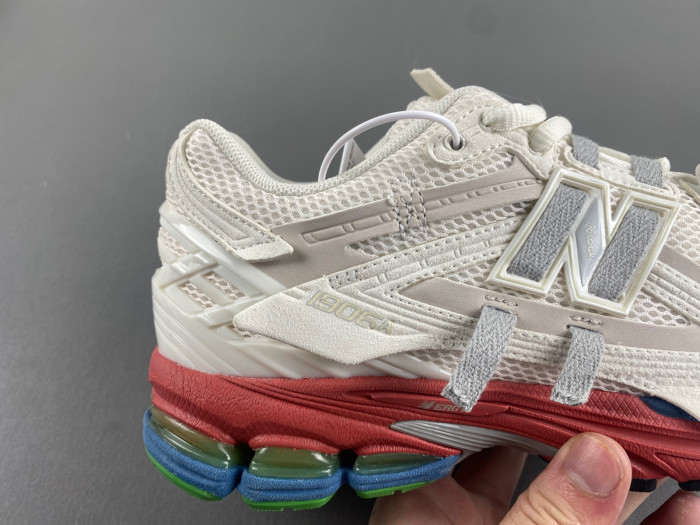 New Balance 1906A M1906AB