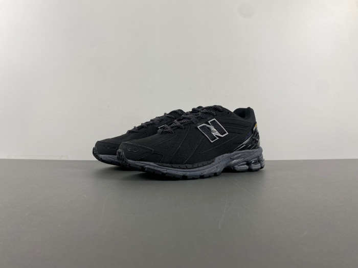 New Balance 1906R M1906ROC