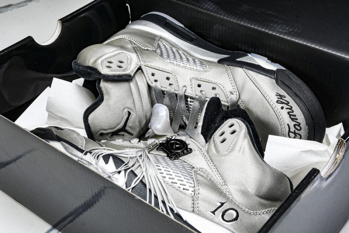 Air Jordan 5 Wings IO2038-001