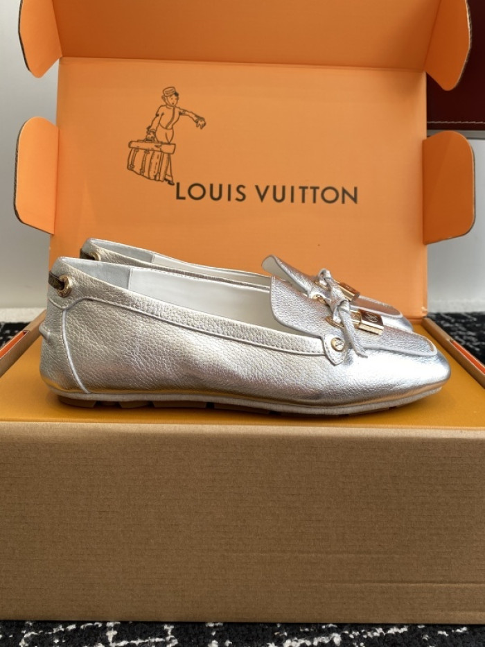 LOVT SNEAKER lv-381