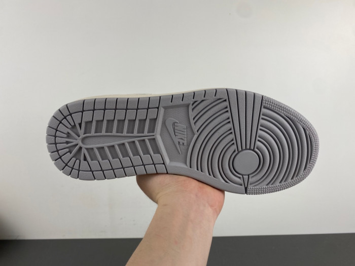 B_URBRRY x Travis Scott x Nike Air Jordan 1 Low Nike BB6588-315