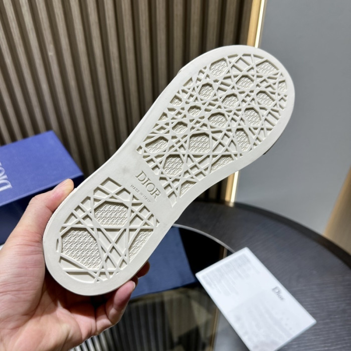 DR B33 LOW-TOP SNEAKERS DR-173