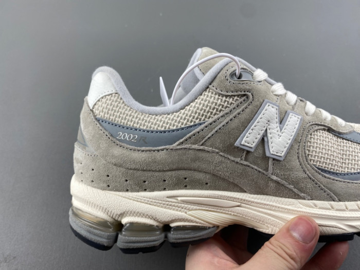 New Balance 2002R “Arid Stone” U2002RRD