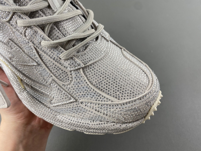 OF BE RIGHT BACK SNEAKERS OB25