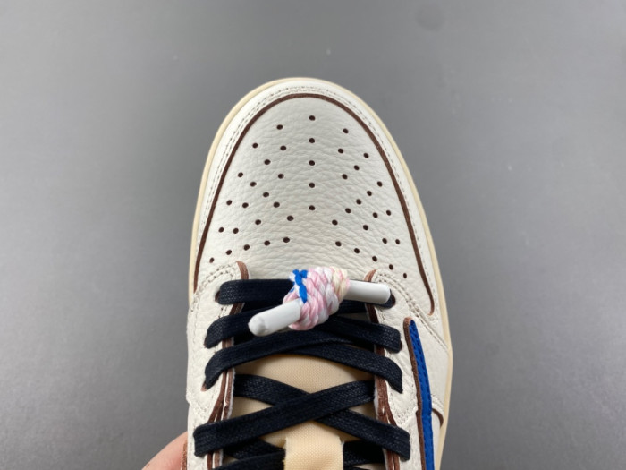 Fragment Design x Travis Scott Air Jordan 1 Low OG SP DM7866-104