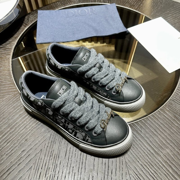 DR B33 LOW-TOP SNEAKERS DR-175