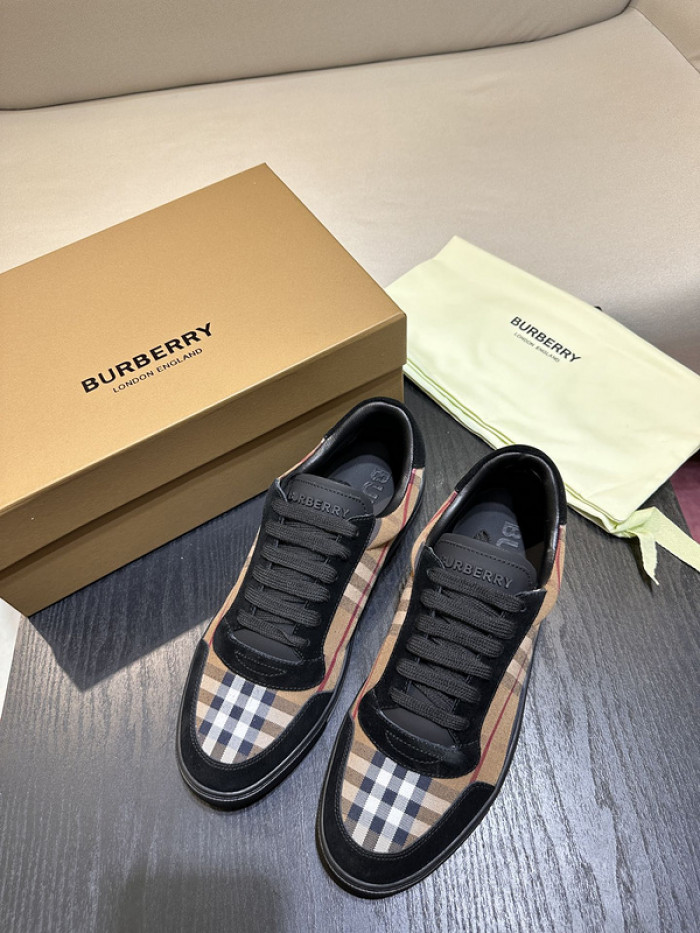 BUBERY SNEAKER 23154