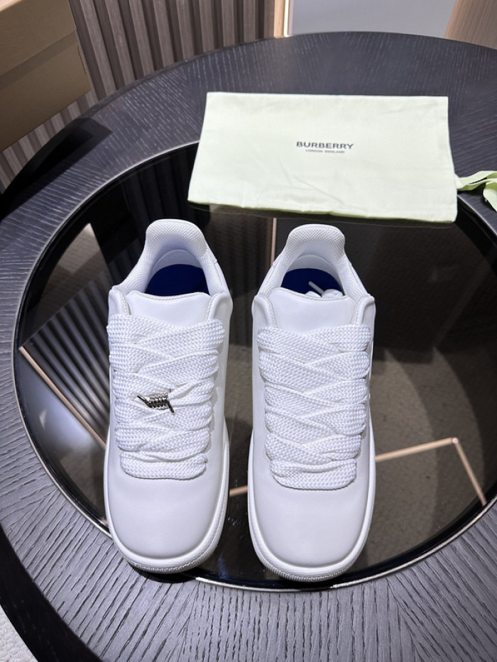 BUBERY SNEAKER 23168