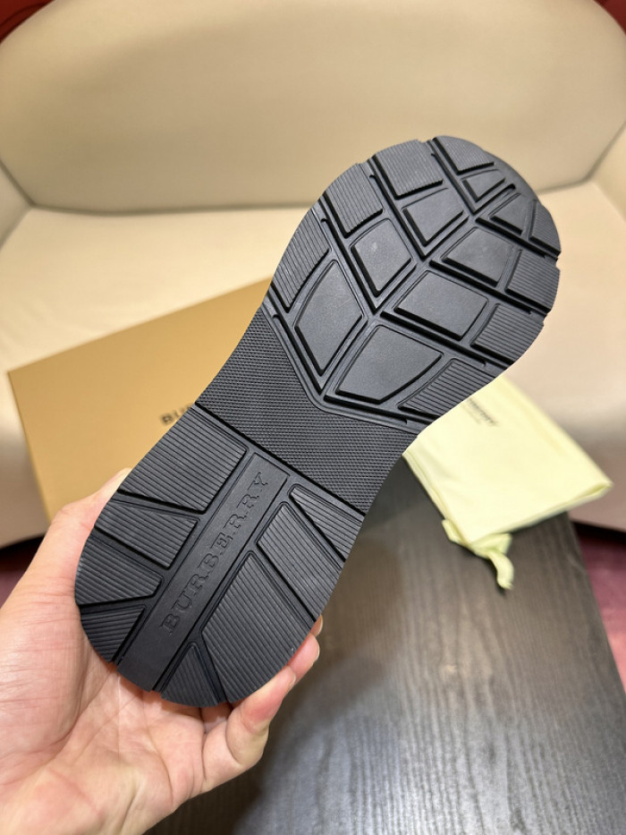 BUBERY SNEAKER 23160