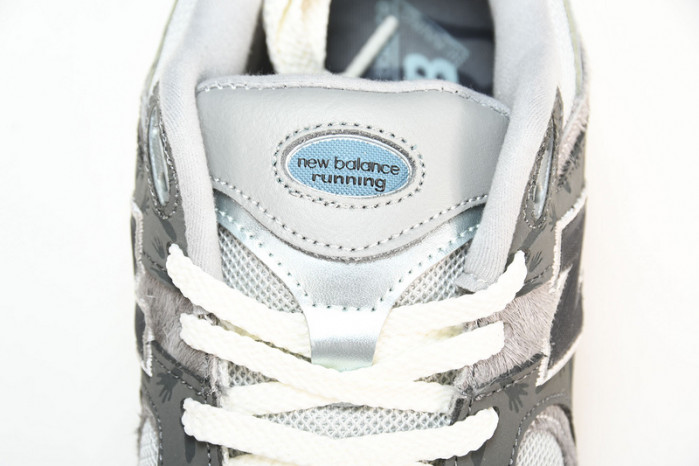 new balance 2002r atmos grey rat m2002rat