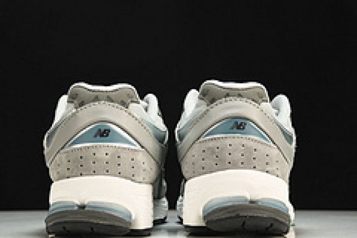 new balance 2002r atmos grey rat m2002rat