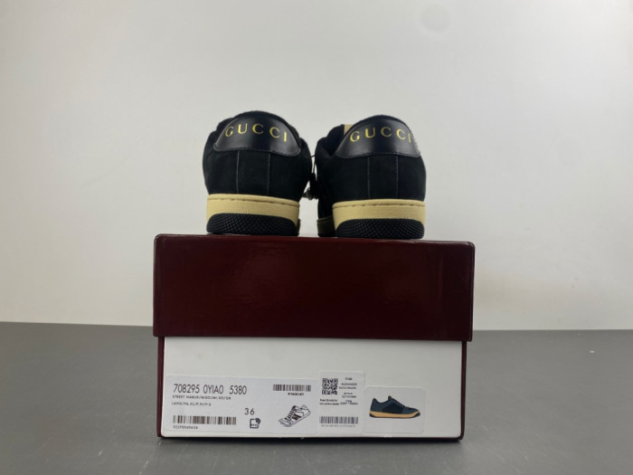 LOW-TOP SNEAKER 90656