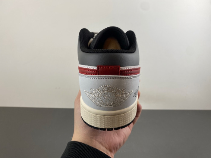 Air Jordan 1 Low 553558-081