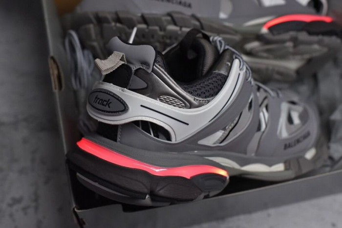 (led) bl tess s. gomma trek light low sneakers grey white h903p0422