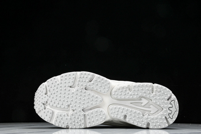 of be right back sneakers ob4