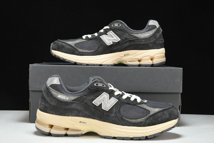 new balance 2002r black dark grey m2002rho