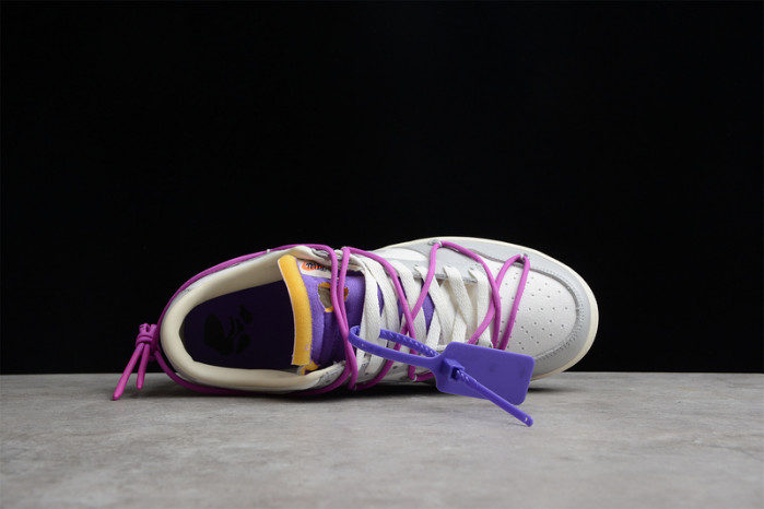 nike dunk low of lot 28 of 50 dm1602-111